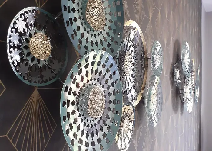 Отель De Sarl 2*