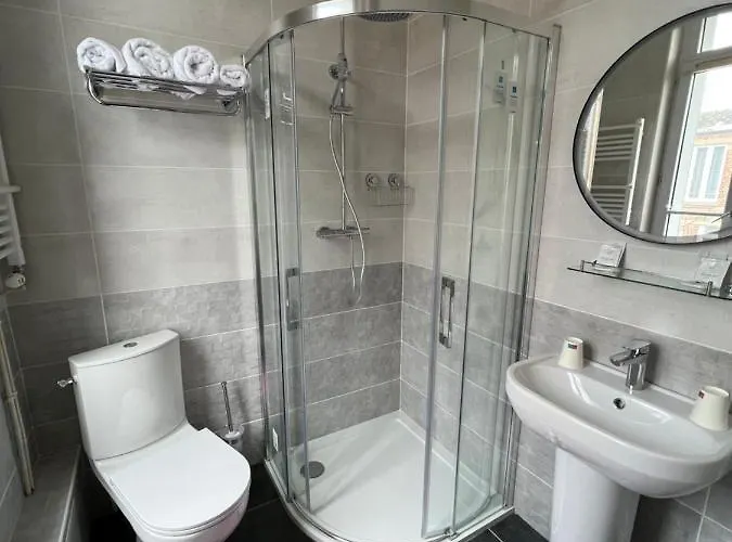 Отель De Sarl 2*