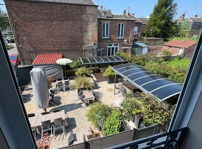 Szálloda De Sarl Guise